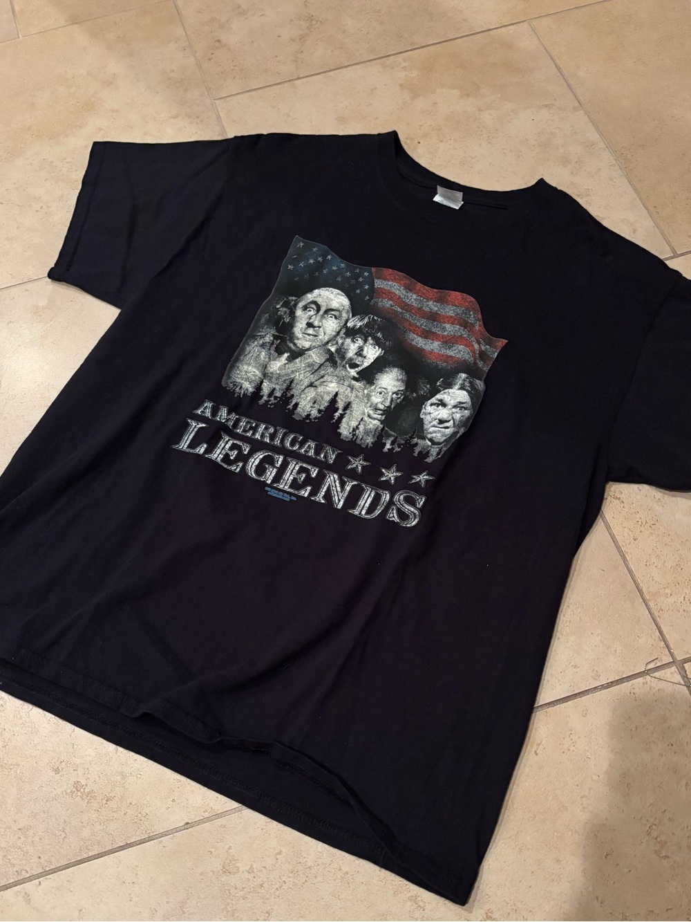 Gildan Men’s Size Large Three Stooges American Legends Graphic Tshirt